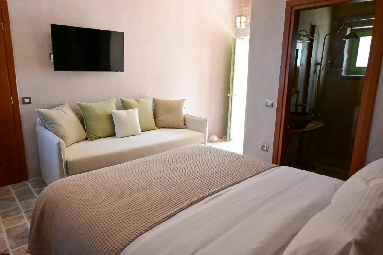 Arapis Rooms & Suites Agios Kiprianos Exterior foto